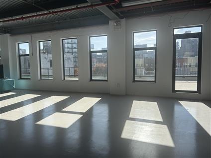 11-22 46th Road Long Island City Long Island City NY 11101