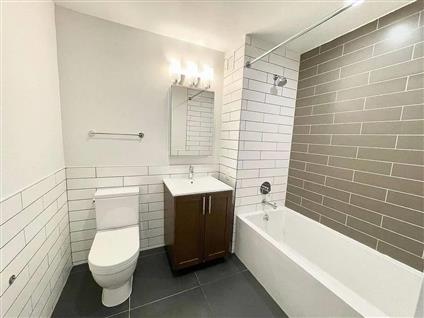 490 Myrtle Avenue 5K Clinton Hill Brooklyn NY 11205