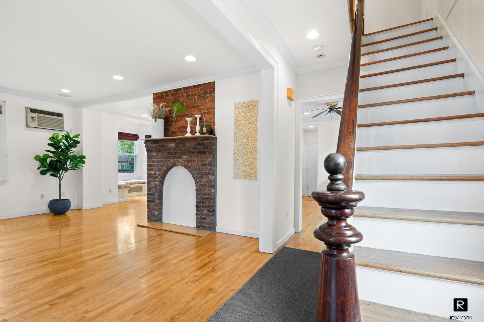 551 Minnieford Avenue Throgs Neck Bronx NY 10464