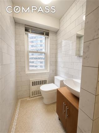 400 East 54th Street 12-F Sutton Place New York NY 10022