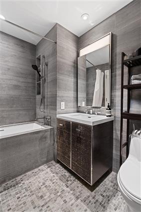 252 South Street 18B Lower East Side New York NY 10002