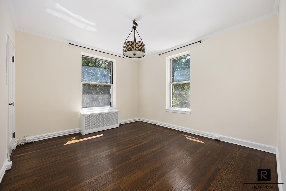37-33 84th Street Jackson Heights Queens NY 11372