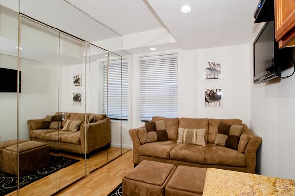 Great Furnished Studio in the Heart of Mid-town-Luxury High Rise