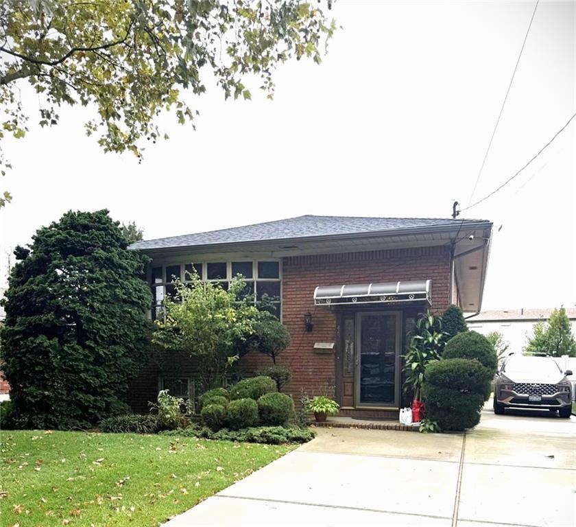 482 Steuben Street Grasmere Staten Island NY 10305