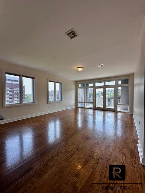 90 Bay Street Landing St. George Staten Island NY 10301