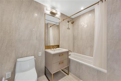 3 Court Square 902 Long Island City Queens NY 11101