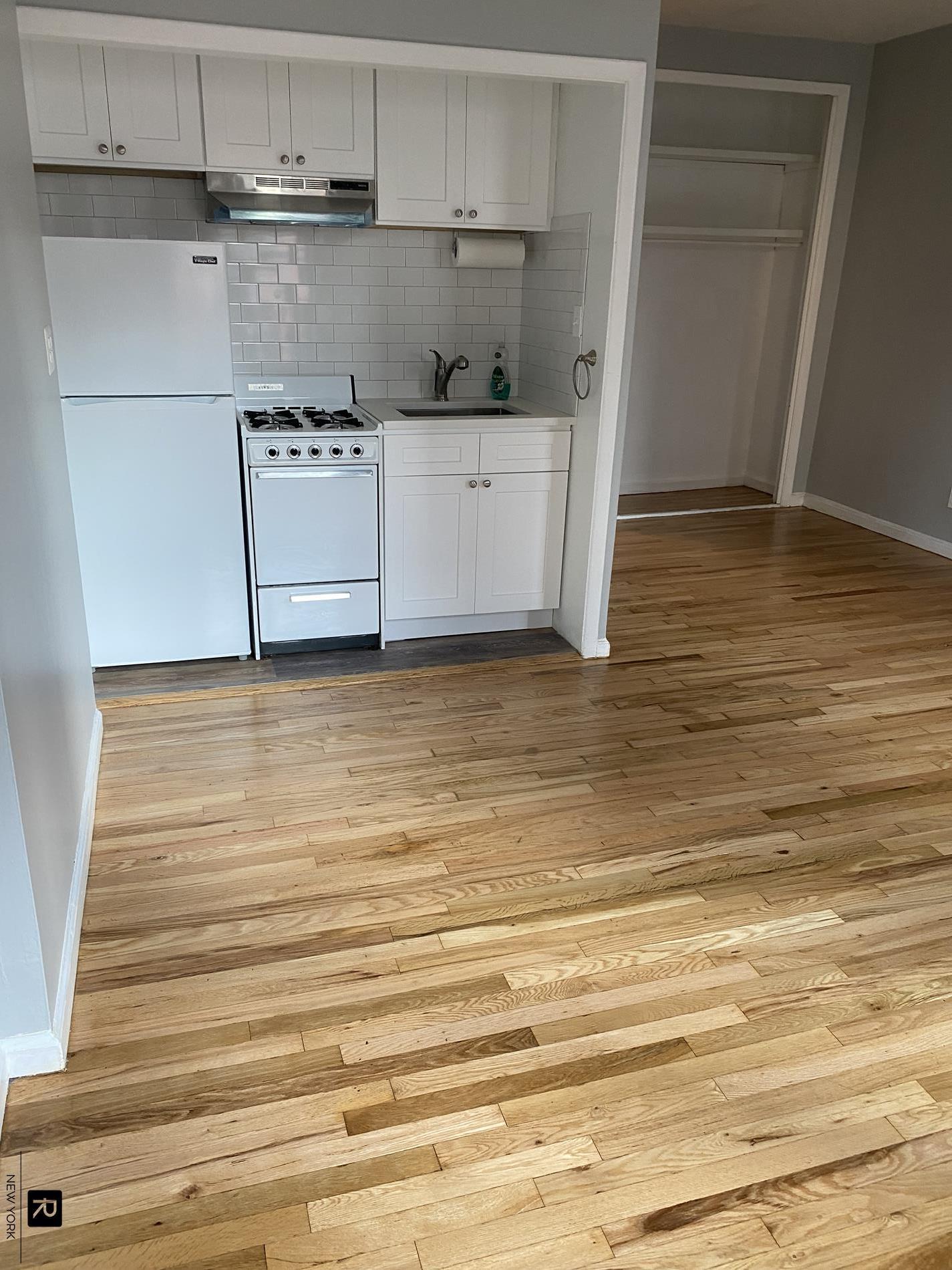 1390 Second Avenue Upper East Side New York NY 10021