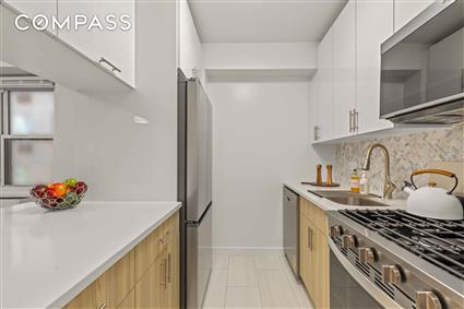 400 East 54th Street 8-A Sutton Place New York NY 10022