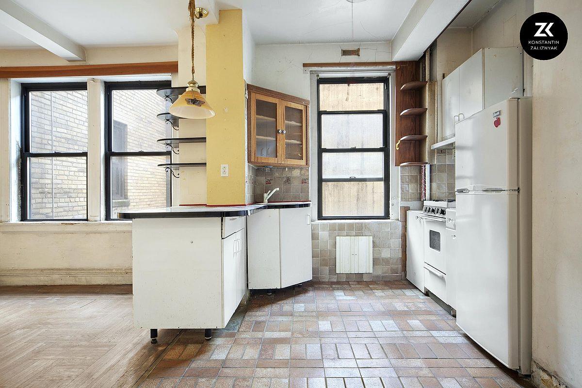 170 West 81st Street, Apt 5-C, New York, NY 10024