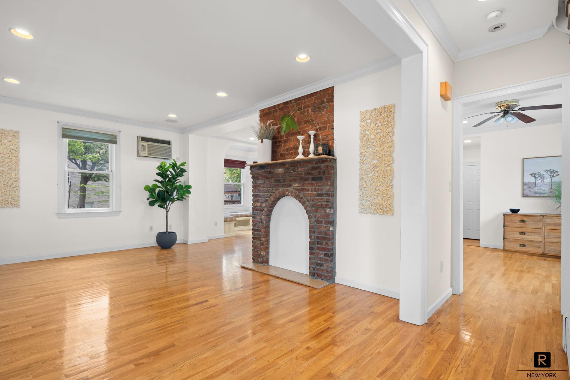 551 Minnieford Avenue Throgs Neck Bronx NY 10464