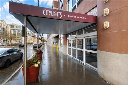 4-74 48th Avenue 35E Hunters Point Queens NY 11109
