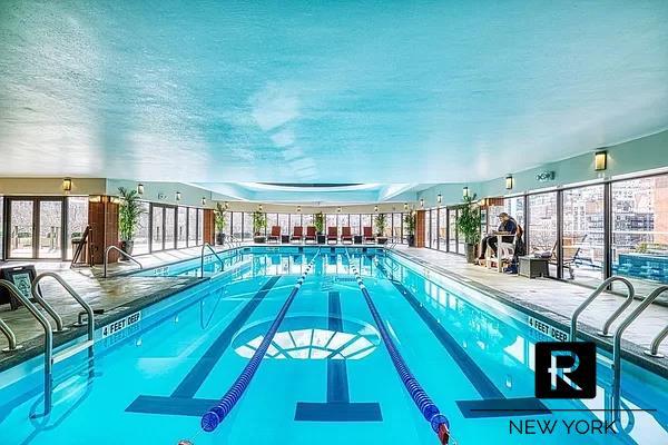330 East 38th Street Murray Hill New York NY 10016