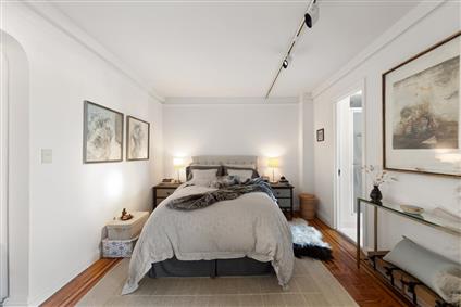 152 East 94th Street 8-D Carnegie Hill New York NY 10128