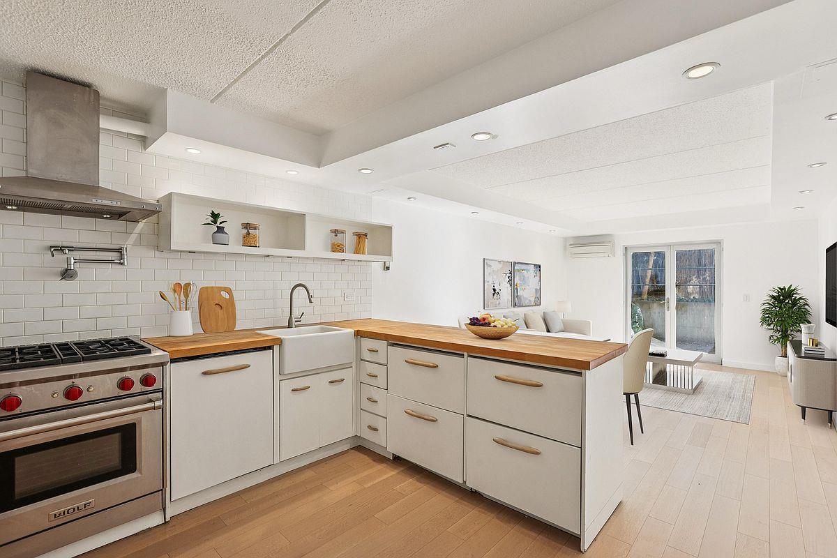 642 East 11th Street, Apt A-1, New York, NY 10009