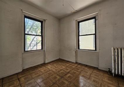 21-15 33rd Street 2-C Steinway-Ditmars Queens NY 11105