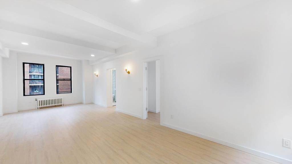201 East 35th Street Midtown East New York NY 10016