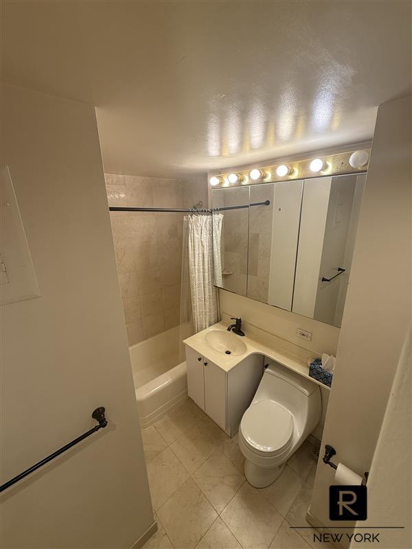 425 East 63rd Street Upper East Side New York NY 10065