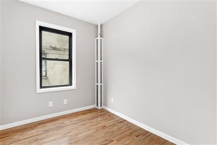21-05 33rd Street 5G Steinway-Ditmars Queens NY 11105