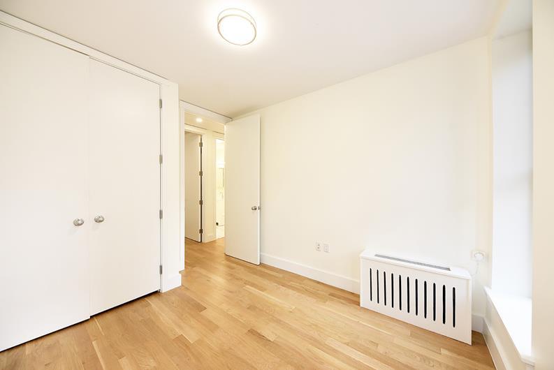 245 East 55th Street 3-R Turtle Bay New York NY 10022