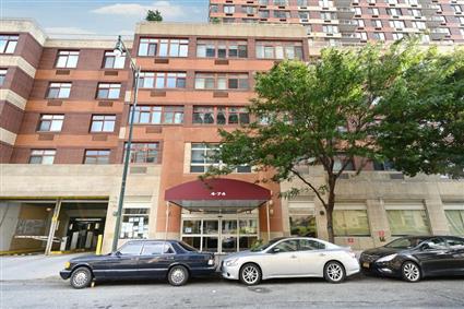 4-74 48th Avenue 14-M Hunters Point Queens NY 11109