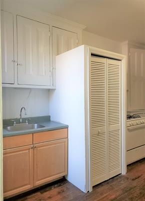 110 Sussex St 2R Jersey City Downtown Jersey City NJ 07302