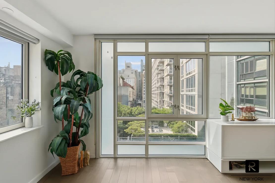 385 First Avenue Gramercy Park New York NY 10010