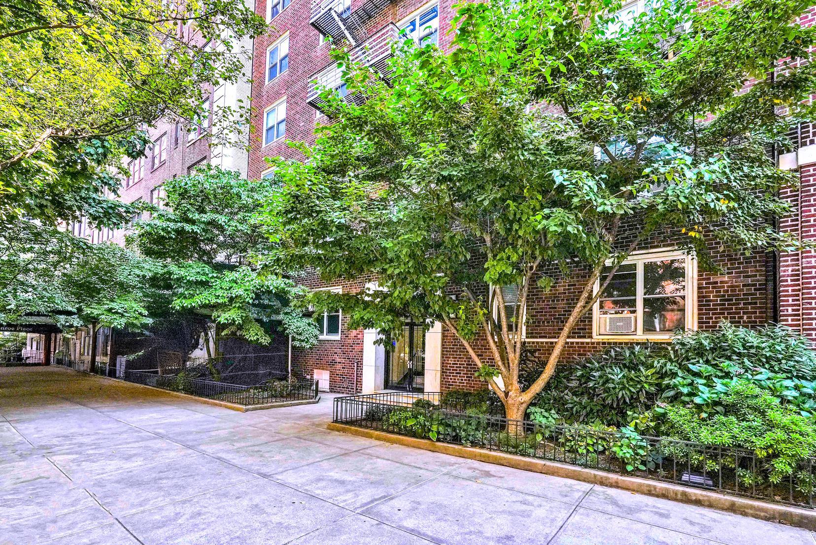 30 Monroe Place Brooklyn Heights Brooklyn NY 11201