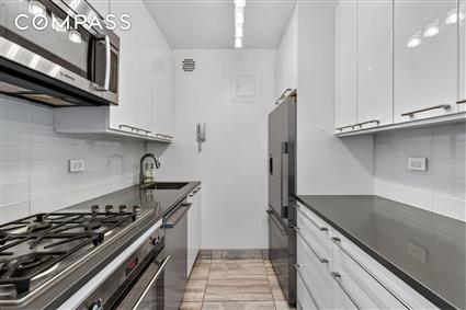 400 East 54th Street 30-D Sutton Place New York NY 10022