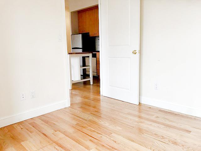 104 Sullivan Street Soho New York NY 10012