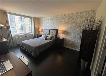 4-74 48th Avenue 28-C Hunters Point Queens NY 11109