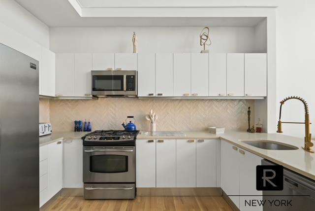 364 Myrtle Avenue Fort Greene Brooklyn NY 11205