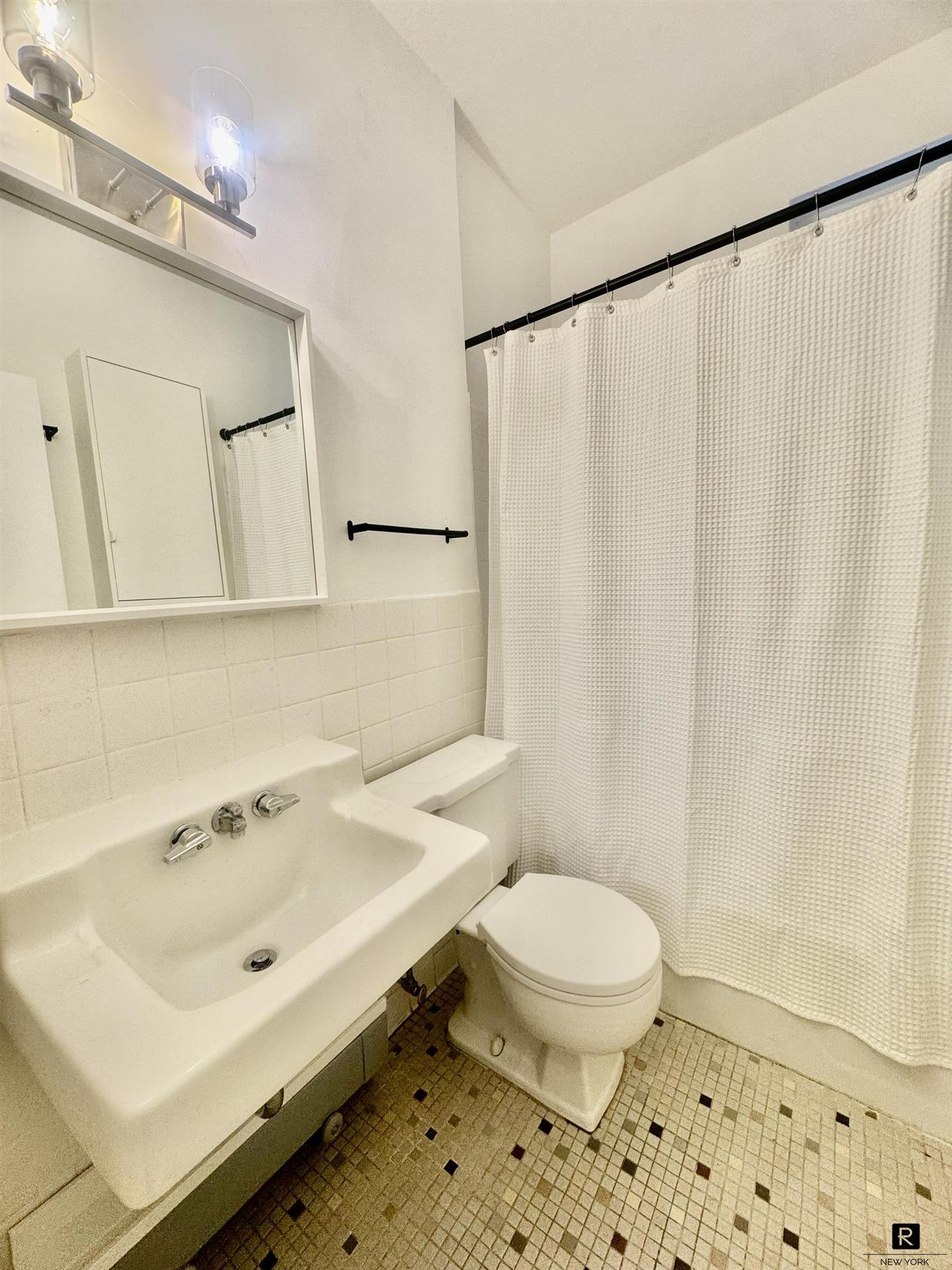 525 East 82nd Street Upper East Side New York NY 10028