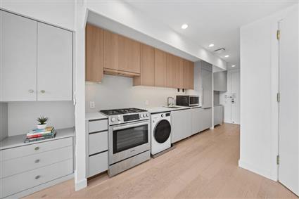 3 Court Square 523 Long Island City Queens NY 11101