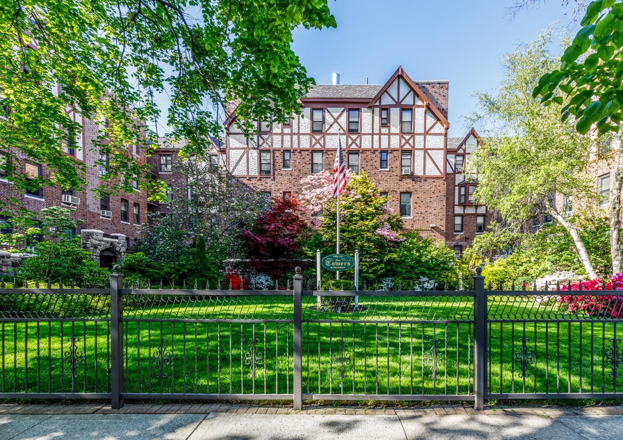 160-15 Powells Cove Blvd. A-202 Beechhurst Queens NY 11357