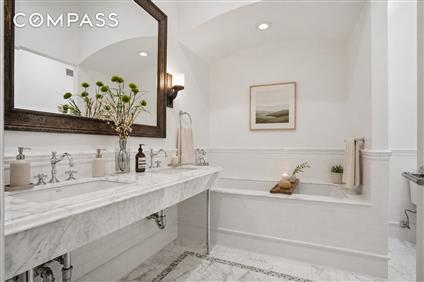 43 West 64th Street PH-9D Lincoln Square New York NY 10023