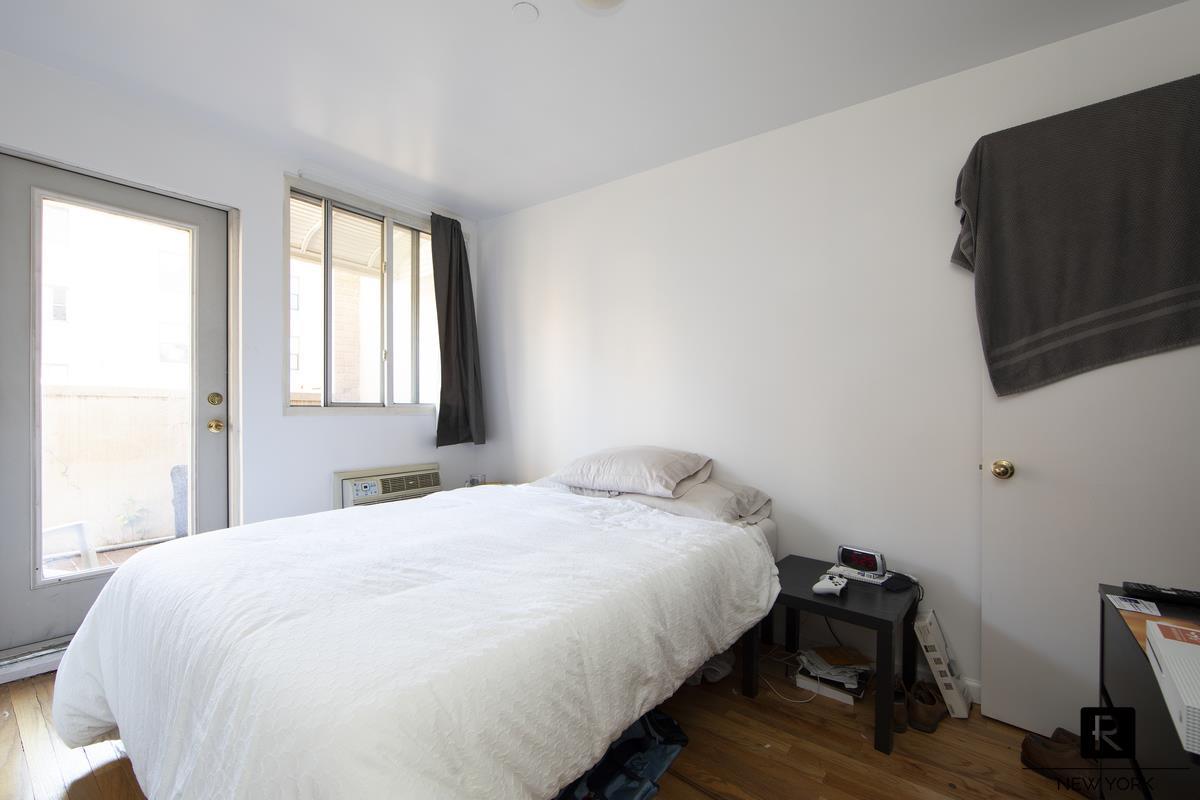 422 East 10th Street E. Greenwich Village New York NY 10009