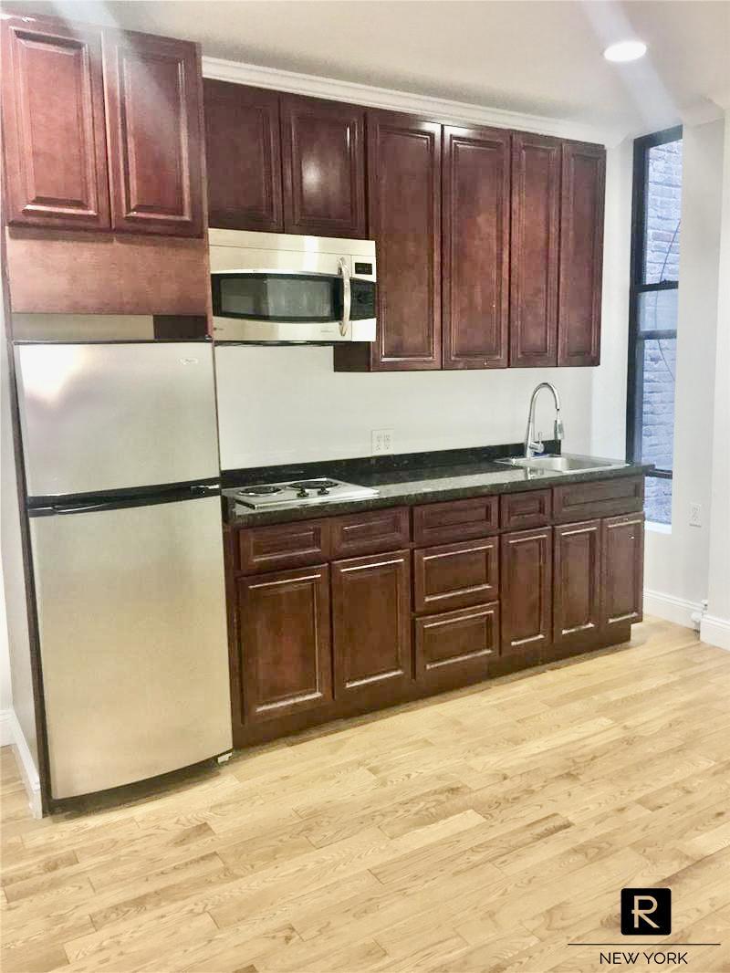 325 East 90th Street Upper East Side New York NY 10128