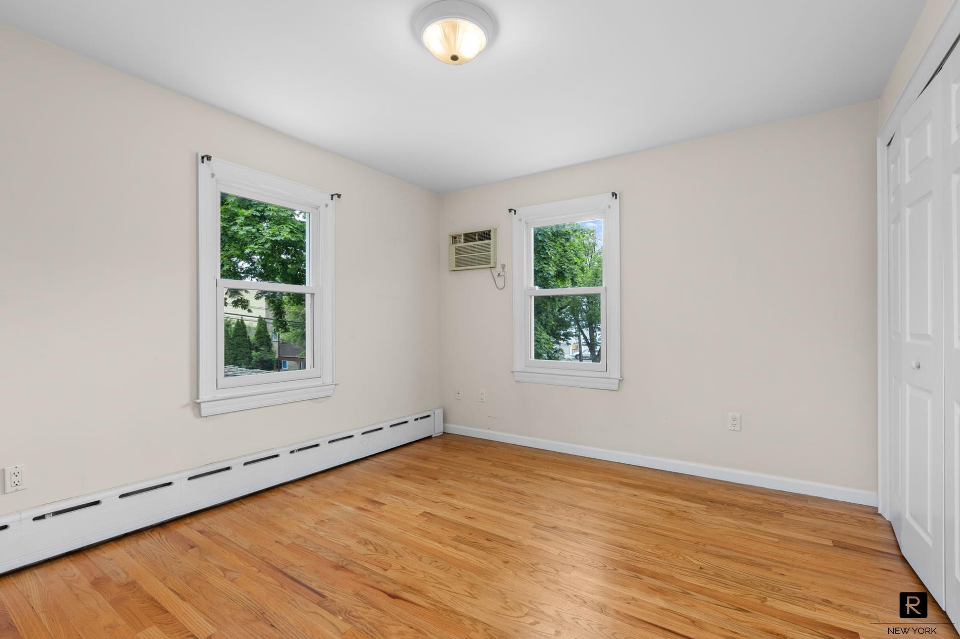 551 Minnieford Avenue Throgs Neck Bronx NY 10464