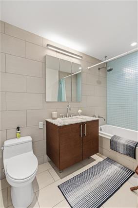 21-45 44th Drive 4-I Court Square Queens NY 11101