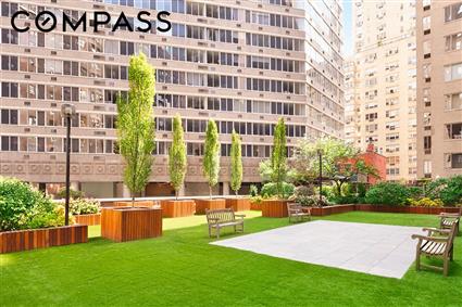 400 East 54th Street 24-E Sutton Place New York NY 10022