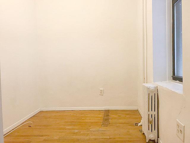 107 Thompson Street Soho New York NY 10012