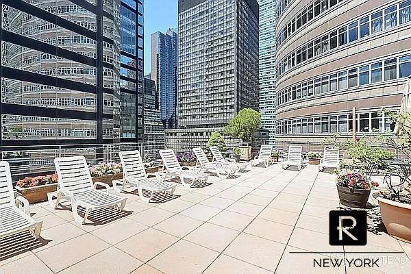 211 East 53rd Street Midtown East New York NY 10022