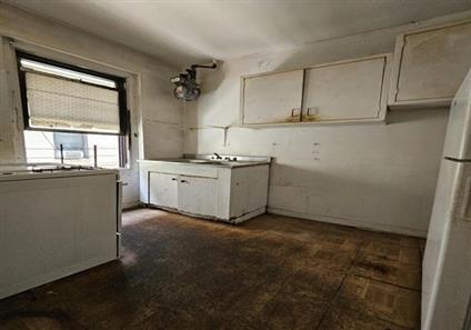 21-15 33rd Street 2-C Steinway-Ditmars Queens NY 11105