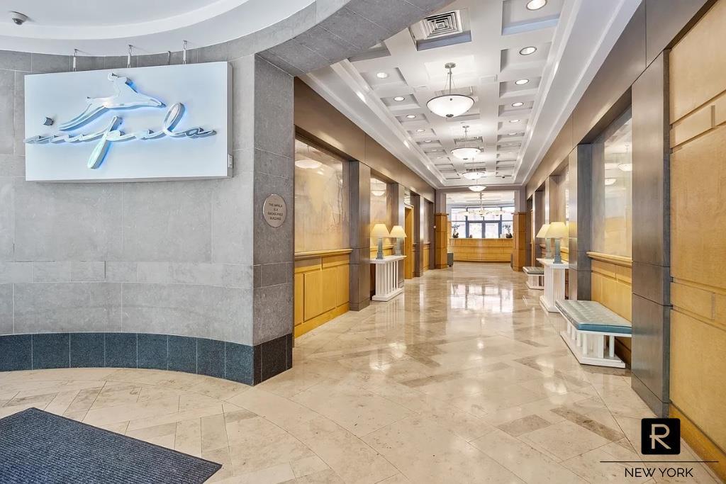 404 East 76th Street Upper East Side New York NY 10021