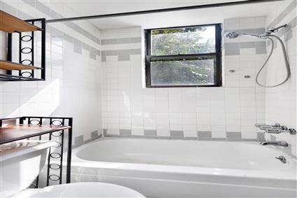330 East 53rd Street 2 Turtle Bay New York NY 10022