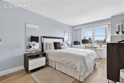 400 East 54th Street 30-D Sutton Place New York NY 10022