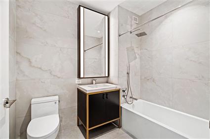 27-20 42nd Road 8-J Long Island City Queens NY 11101