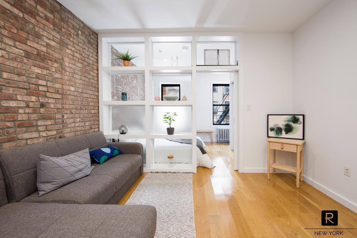 122 Ludlow Street Lower East Side New York NY 10002