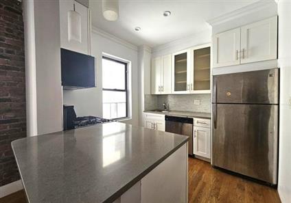 21-28 35th Street 2-G Steinway-Ditmars Queens NY 11105