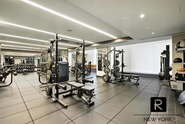 77 Charlton Street Soho New York NY 10014